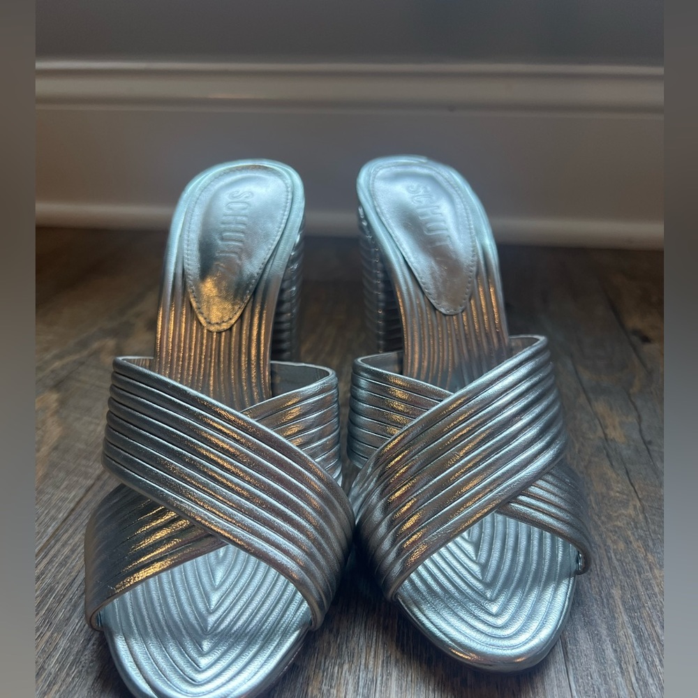 NWT Schutz Silver Emma Dale Crisscross Sandals